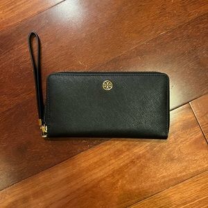 Tory Burch black wristlet wallet